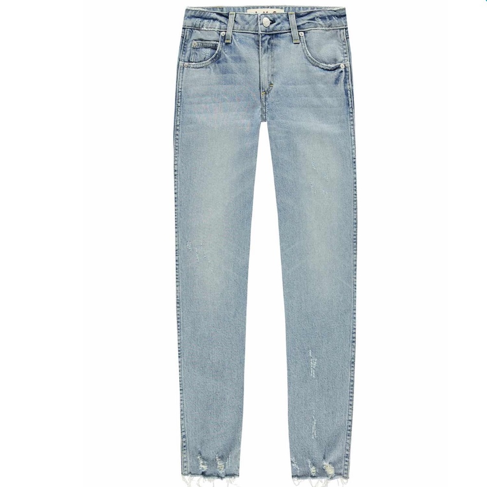 **SOLD** AMO distressed cropped jeans! BNWT